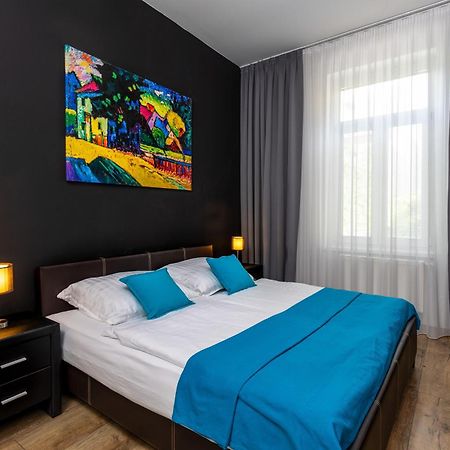 Skackava - Beautiful New Apartment In Direct Centrum, 24H Self Check-In Banská Bystrica Extérieur photo